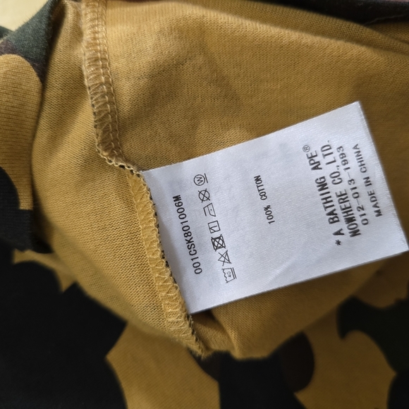A Bathing Ape BAPE 1st Camo One Point Tee T-shirt Medium Yellow Logo Streetwear - Picture 7 of 9
